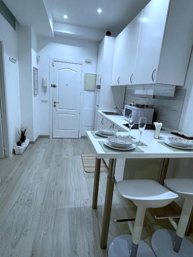 Precioso Apartamento Cerca De La Playa. Apartment Беналмадена Екстериор снимка